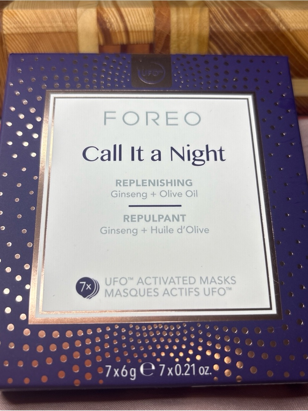 FOREO Call It a Night Replenishing Night Masks - Deep Purple & Rose Gold Dots